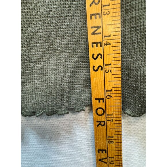 American Eagle Wommens Waffle Knit Cropped Top Size S Green Lettuce Edge Casual - Picture 6 of 9